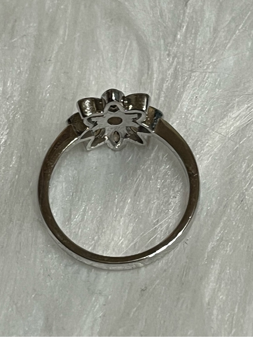 Citrine Flower Ring - Picture 4 of 13